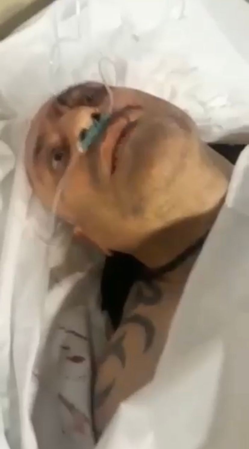 Üsküdar’da emekli polis, 700 bin TL’sini çalan gaspçılara sokakta kurşun yağdırdı Üsküdar’da iddiaya göre bir emekli polis bankadan çektiği yaklaşık 700 bin TL’nin içerisinde olduğu çanta ile sokakta yürüdüğü esnada iki ...