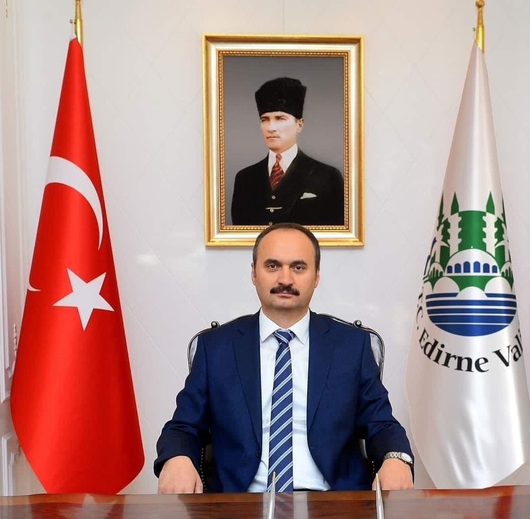 Edirne Valisi Ekrem Canalp’in yaptırdığı korona virüs testinin pozitif çıktığı belirtildi. Edirne Valisi Ekrem Canalp, yaptırdığı korona virüs ...