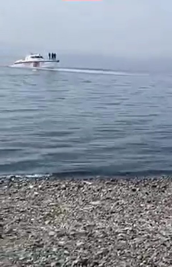 Yalova’nın Armutlu ilçesi açıklarında deniz mayını olduğundan şüphelenilen cismin şamandıra çıkması herkese rahat nefes aldırdı. Alınan bilgiye ...