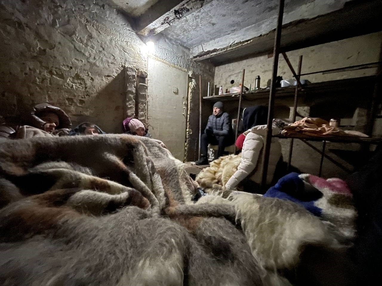 Rusya-Ukrayna savaşının başlamasının ardından bölgede mahsur kalan Türkleri kurtarmak için Ukrayna’ya giden Sakaryalı otobüs şoförü yaşadıklarını ...