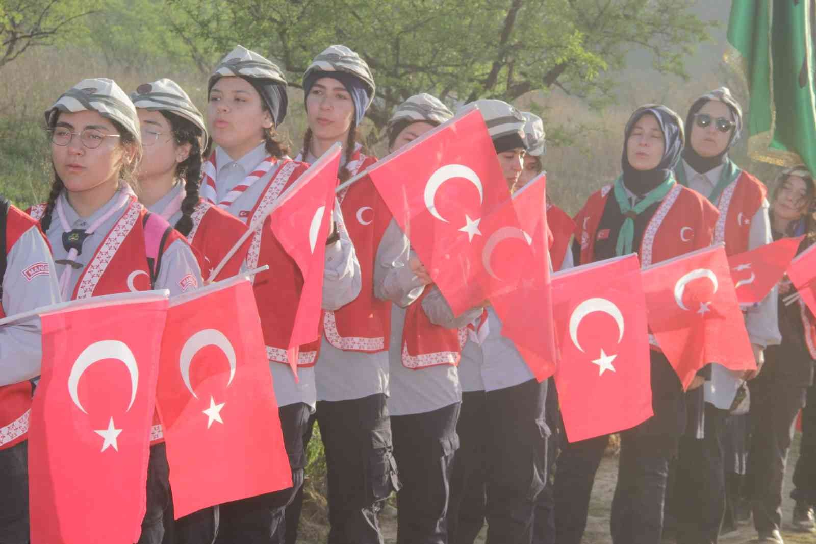 57. Alay Vefa Yürüyüşü yapıldı Kocadere kamp alanından saat 07.00’de başlayan 57’nci Alay Vefa Yürüyüşüne Gençlik ve Spor Bakanı Mehmet Muharrem Kasapoğlu, Kültür ve Turizm ...