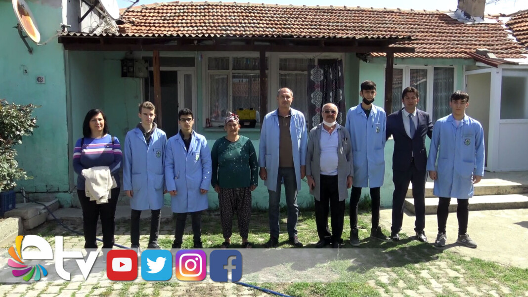 EDİRNE’DE-ÖĞRENCİLER-HEM-ÖĞRENİYOR-HEM-DE-YARDIM-EDİYOR