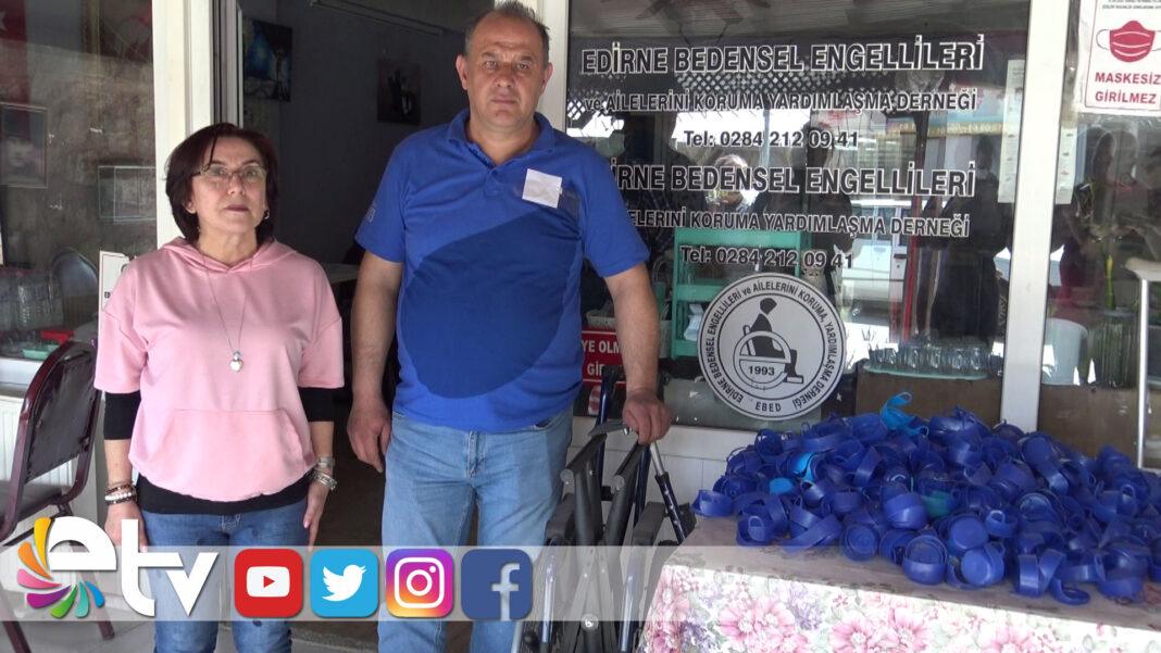 MAVIKAPAKENGELLILERICIN