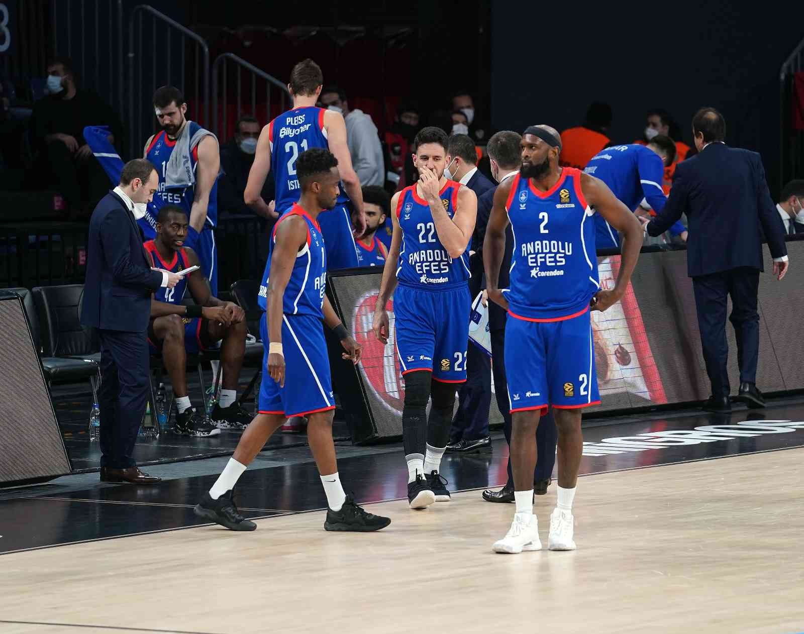 Anadolu Efes, Milano deplasmanında Anadolu Efes, THY Euroleague play-off turu ikinci maçında yarın deplasmanda İtalyan temsilcisi Olimpia Milano ile mücadele edecek. Seride Efes’in ...
