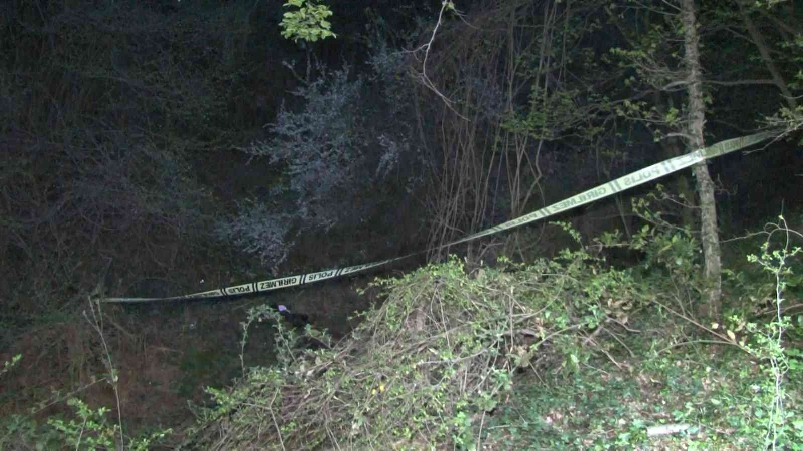 Arnavutköy’de ormanlık alanda 38 günlük ceset bulundu Arnavutköy’deki ormanlık bir alanda erkek cesedi bulundu. 38 gün önce öldüğü tespit edilen ceset, incelenmek üzere Adli Tıp Kurumu’na kaldırıldı ...