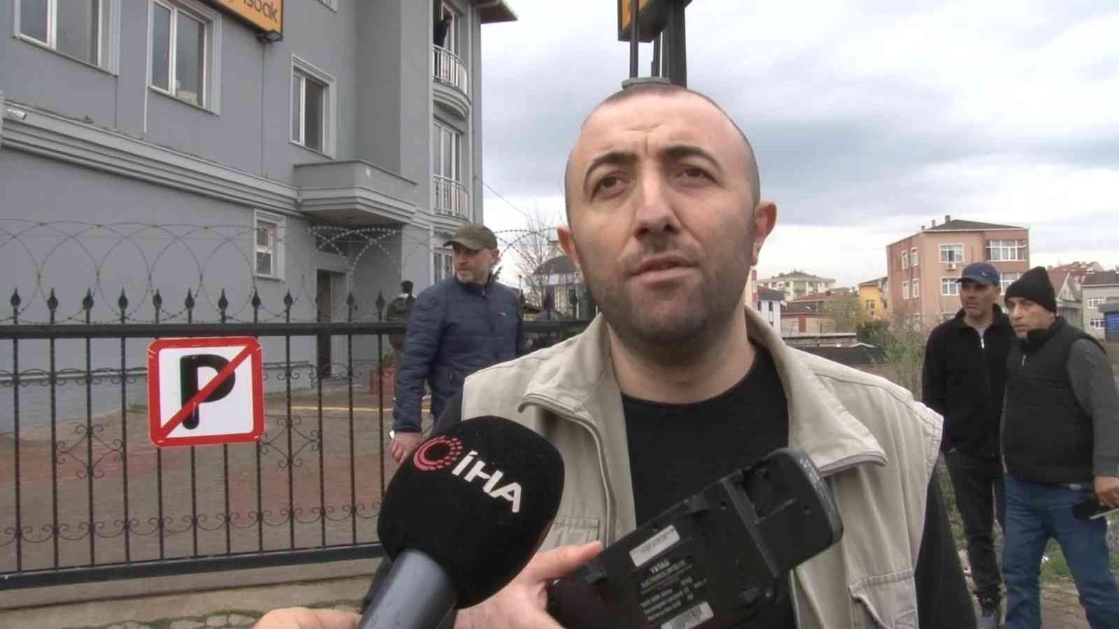 Ataşehir’de taksimetre güncellemesinde uzun kuyruklar oluştu İstanbul’da taksi açılış ücretine yapılan zammın ardından taksi şoförleri yeni tarifeye uygun olarak taksimetrelerini güncellemek için Ataşehir ...