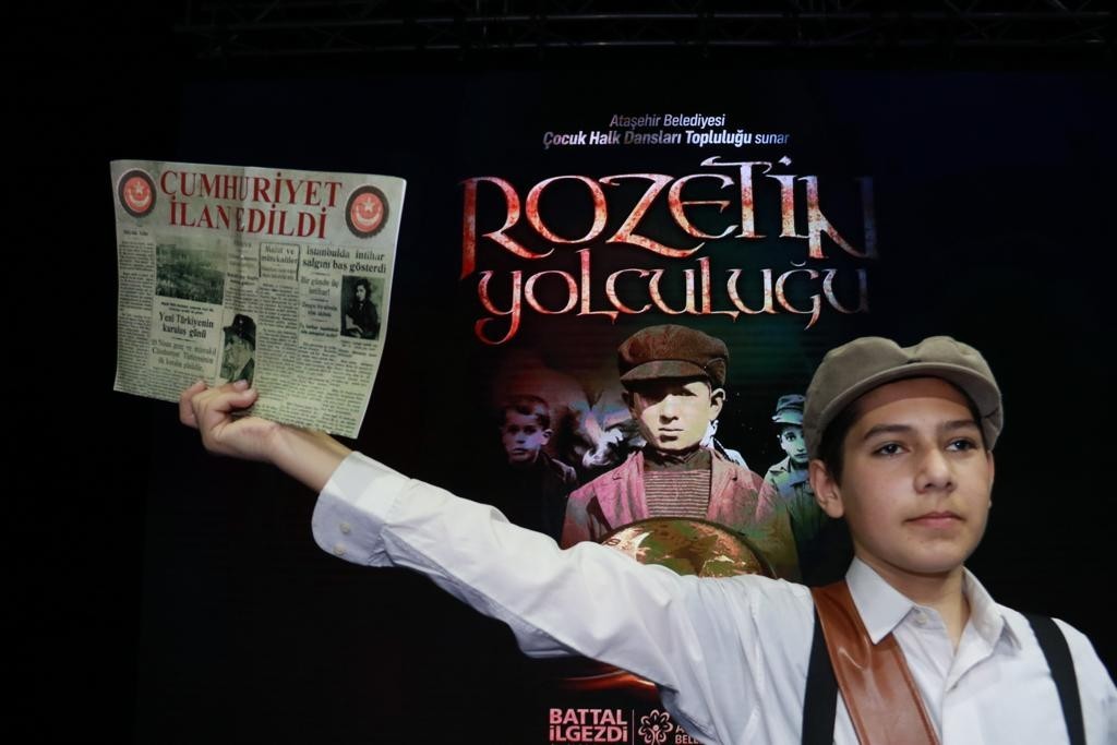 Ataşehirli gençler, dansla 23 Nisan’a damga vurdu Ataşehir Belediyesi Çocuk ve Gençlik Halk Dansları Topluluğu, bir rozetle başlayan ve halk egemenliği ile sonuçlanan tarihi süreci muhteşem ...