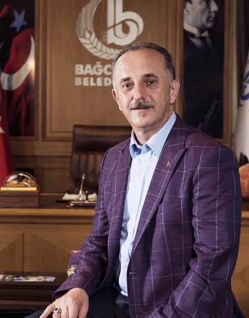Bağcılar Belediye Başkanı Lokman Çağırıcı, sağlık sorunları nedeniyle görevinden istifa ettiğini açıkladı. Bağcılar Belediye Başkanı Lokman ...