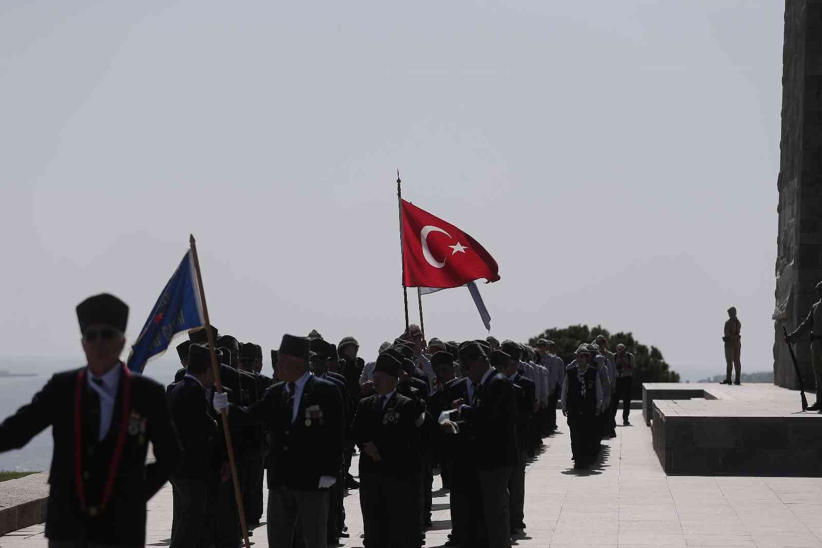 Çanakkale Kara Savaşları’nın 107. yıl dönümünü anma etkinliklerine katılan Kültür ve Turizm Bakanı Mehmet Nuri Ersoy, "Çanakkale, medeniyetimizde ...
