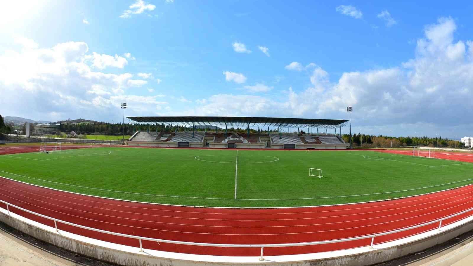 Alparslan Türkeş, vefatının 25. yıl dönümünde anılıyor. Balıkesir Üniversitesinde de Çağış Kampüsünde yer alan Olimpik Stadyuma, vefatının 25 ...