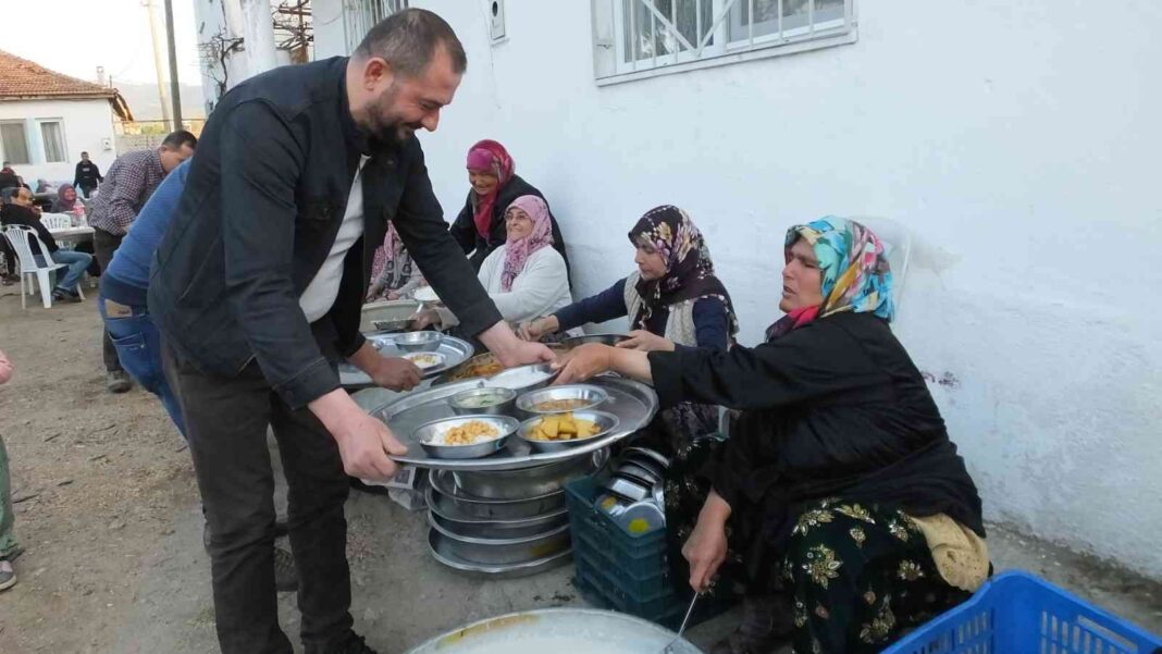 balikesirde-ciftciler-iki-yil-aradan-sonra-iftarda-bulustu-tVt5LguY.jpg
