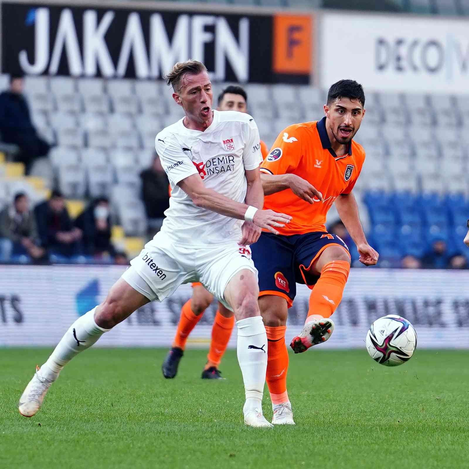 Başakşehir, Süper Lig’in 32. haftasında Sivasspor’a konuk olacak. İstanbul temsilcisi ligde bugüne kadar oynanan maçlarda rakibine karşı ...