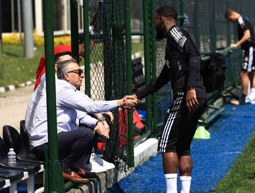 baskan-ahmet-nur-cebi-besiktas-idmanini-izledi-gXPtdtH4.jpg