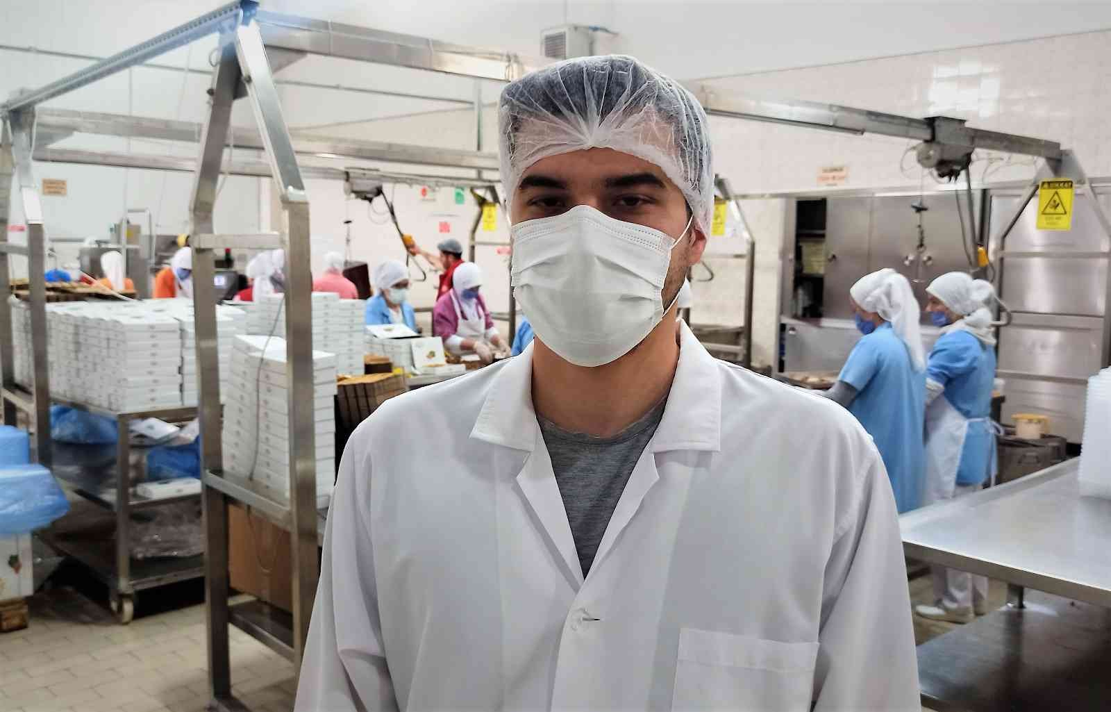 Bayramda hem damağınızı hem de sağlığınızı kestane şekeriyle dengeleyin Ramazan ayının manevi iklimiyle huzur bulan vatandaşların bayrama sayılı günler kala dost ve akraba ziyaretleri için hediyelik, ziyarete gelecek ...