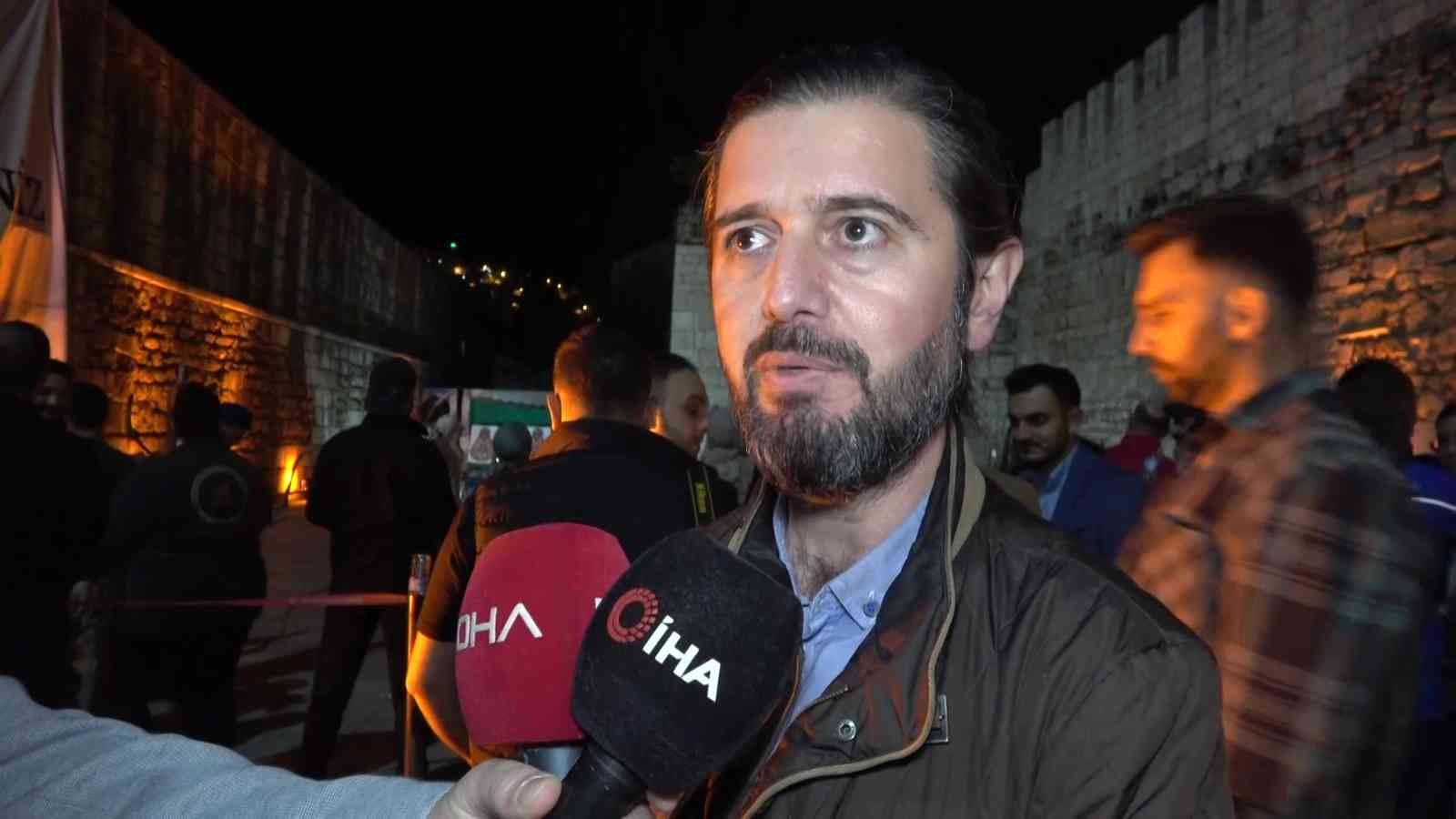 Bursa’da geleneksel okçuluk koşusu yapıldı Bursa’da bulunan Atıcılar Geleneksel Okçuluk ve Gençlik Spor Kulübü Derneği’nin bu yıl ilk kez düzenlediği Bursalı Şuca Sahur Kupası yarışması ...