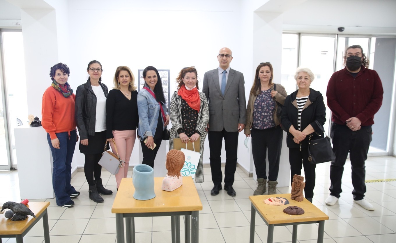 Bursa’da heykel atölyesinin eserleri sergilendi Nilüfer Belediyesi Heykel Atölyesi kursiyerlerinin eserleri izlenime sunuldu. Nilüfer Belediyesi Heykel Atölyesi kursiyerlerinin figüratif seçme ...