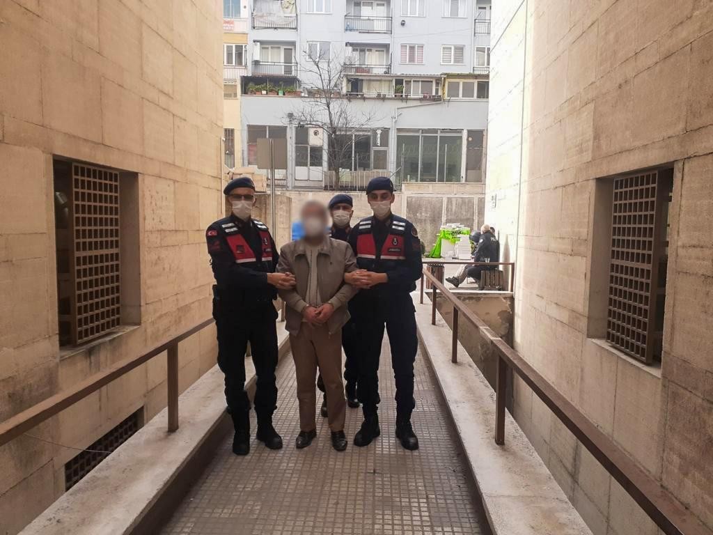 Bursa’da jandarma sulama borularını çalan şahsı yakaladı Bursa’da sulama borularını çalan şahıs, jandarma ekipleri tarafından yakalandı. Edinilen bilgiye göre, Gürsu ilçesi Kazıklı Mahallesi Çınardibi ...