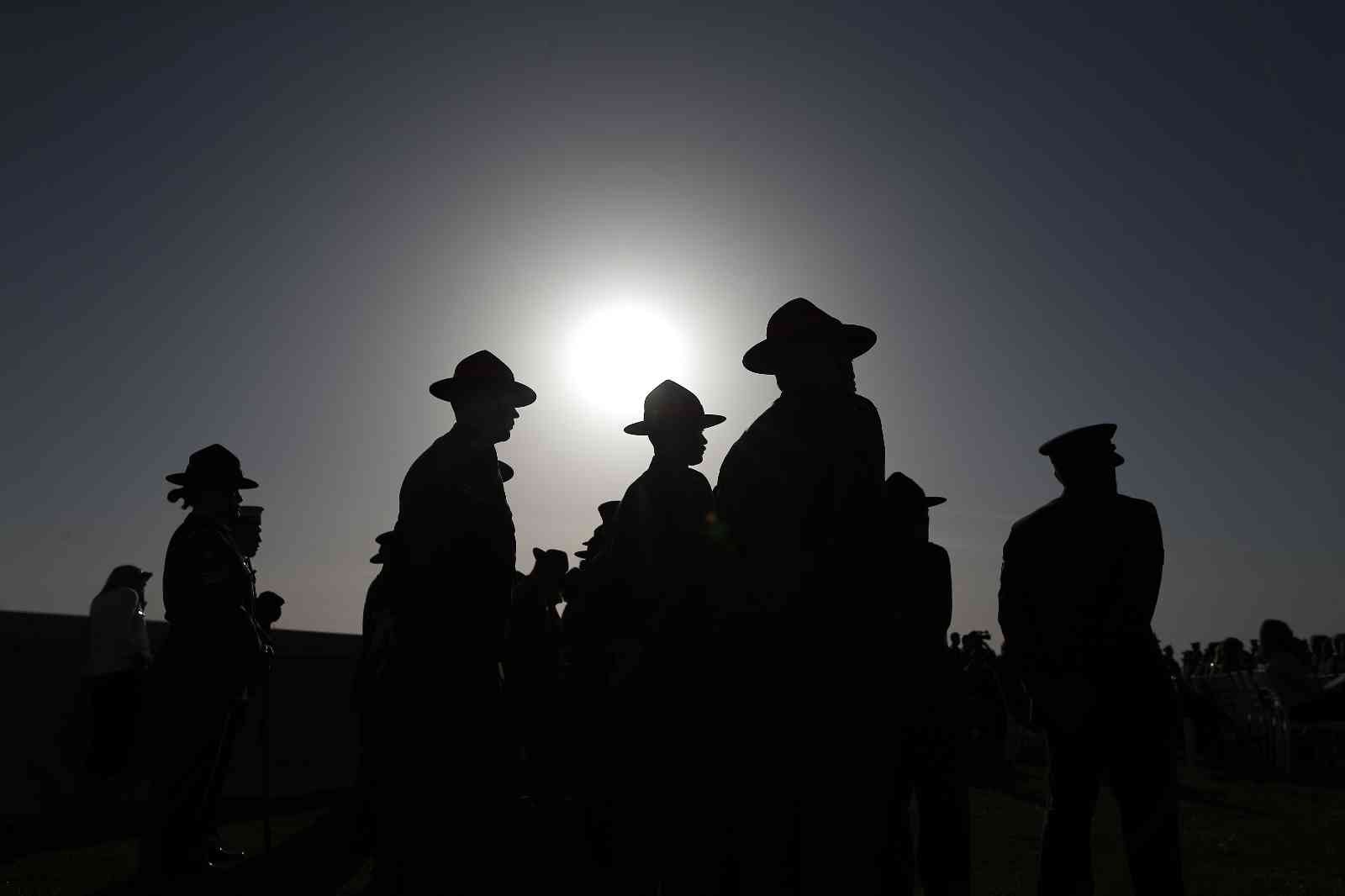 Çanakkale Kara Savaşları’nın 107. yılı dolayısıyla Gelibolu Yarımadası’ndaki Cape Helles İngiliz Anıtı’nda tören düzenlendi. Birleşik Krallık ...
