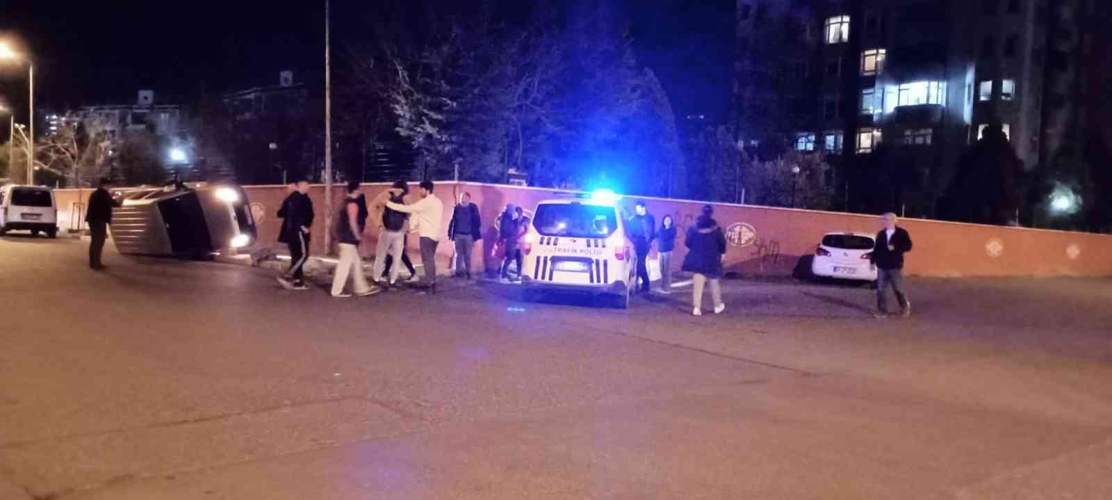 Çorlu’da korkutan kaza Tekirdağ’ın Çorlu ilçesinde iki aracın çarpışması sonucu meydana gelen kazada 1 kişi hafif yaralandı. Kaza, Hürriyet Mahallesi Balık Sokak’ta ...