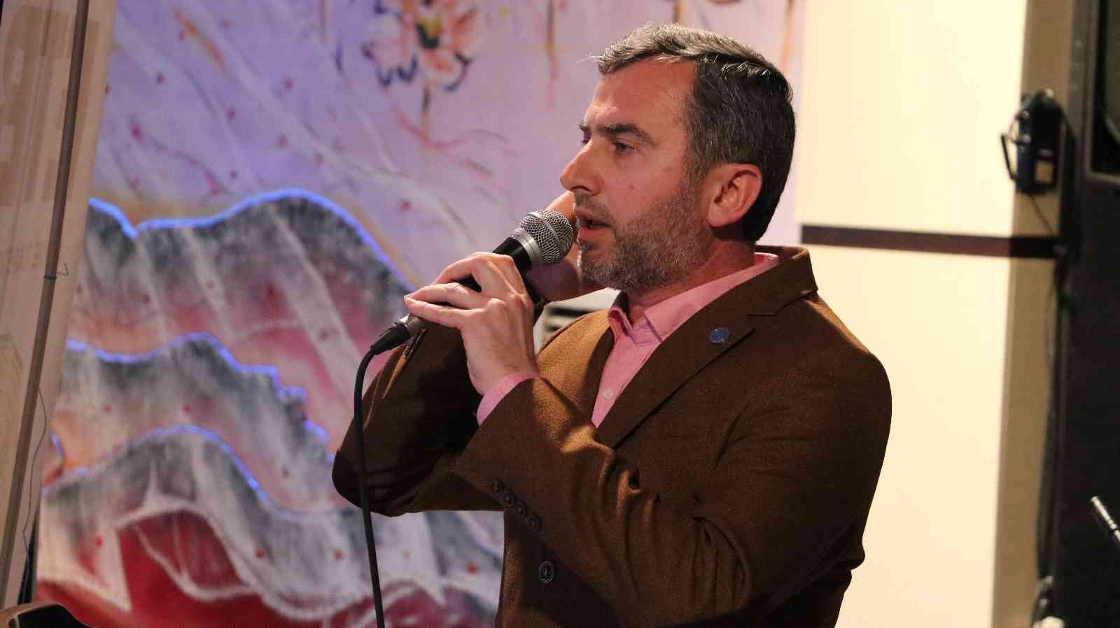 Edirne Ticaret Borsası "Geleneksel İftar Yemeği" düzenledi Edirne Ticaret Borsası Başkanlığı tarafından geleneksel hale getirilen iftar programı düzenlendi. Edirne Vali Yardımcısı Yusuf Güler, Edirne ...