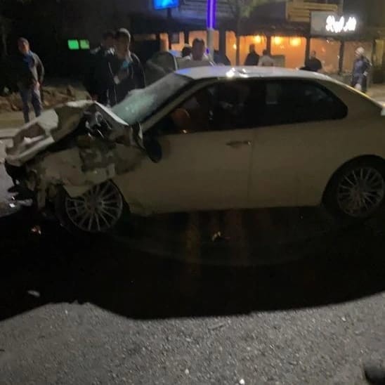 Edirne’de feci kaza: 1 ölü, 1 yaralı Edirne’de iki otomobilin çarpıştığı kazada 1 kişi öldü, 1 kişi yaralandı. Alınan bilgiye göre, dün gece saatlerinde İpsala ilçesinde Bayrambey ...