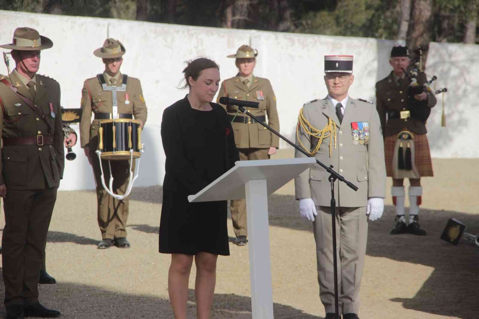 Fransız Askeri Mezarlığı’nda anma töreni yapıldı Çanakkale Kara Savaşları’nın 107. yıl dönümü anma etkinlikleri çerçevesinde Fransız Askeri Mezarlığı’nda tören düzenlendi. Şehitler Abidesi’ndeki ...