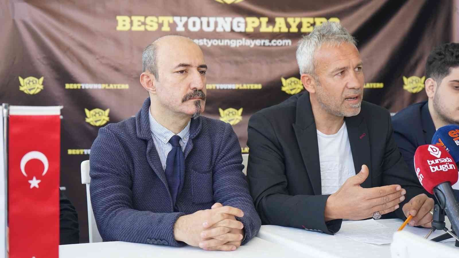 Geleceğin yıldızları Bursa’dan yetişecek TSYD Bursa Şubesi önemli bir tanıtıma ev sahipliği yaptı. Futbolun yeni yıldızlarının sahne alacağı Best Young Players kampı 18-22 Mayıs ...