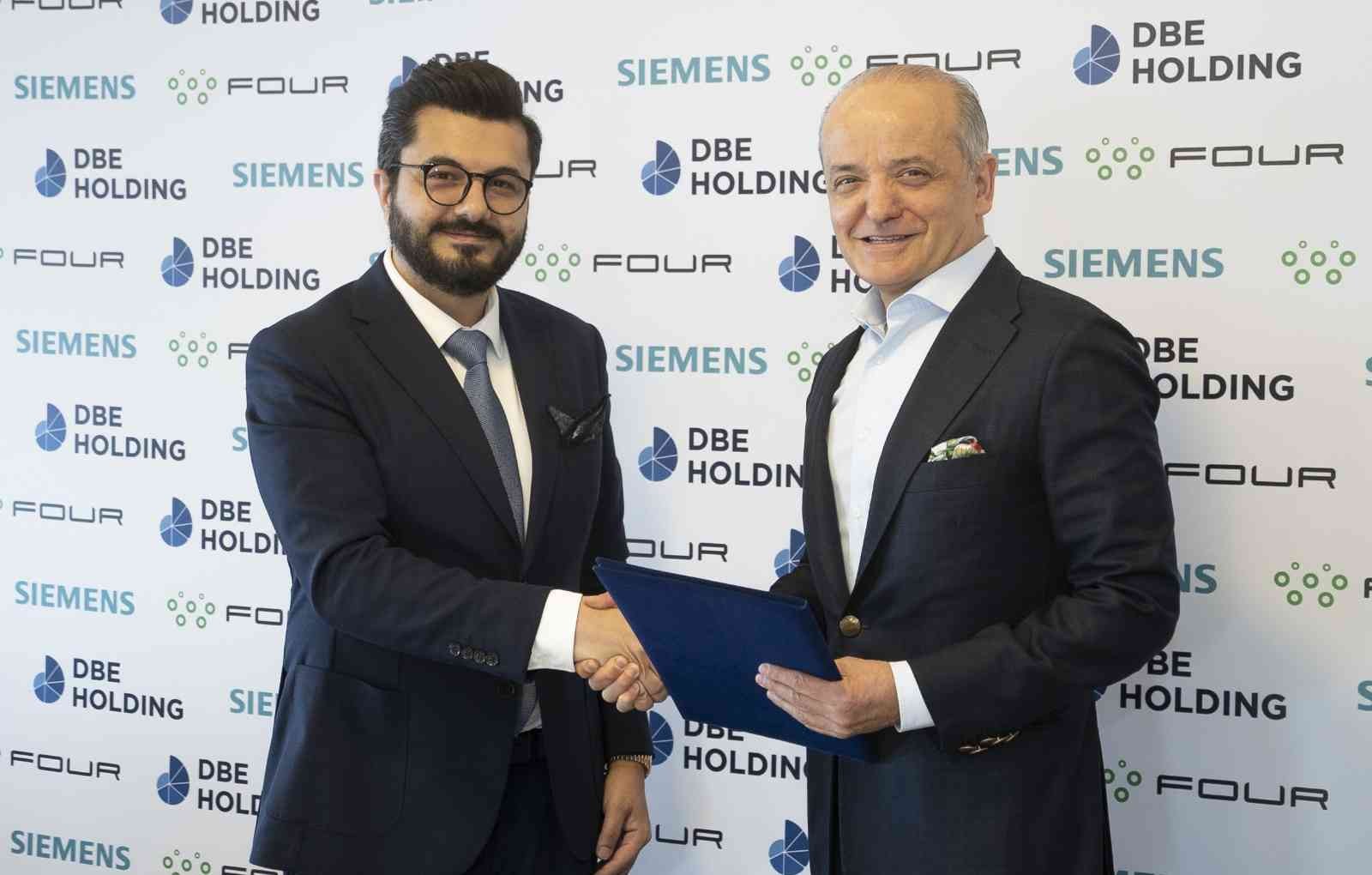 DBE Holding iştiraki FOUR ile Siemens, hızlı şarj ünitesi için iş birliğine imza attı. Anlaşma gereği şirket, Siemens’ten 50 adet 300 kW çıkış ...