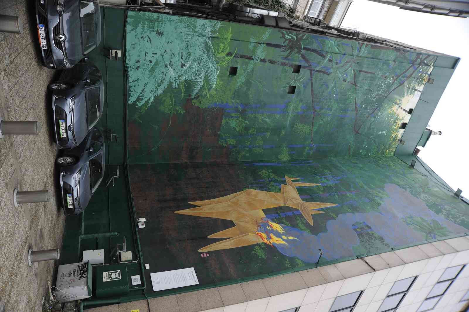 İklim krizi duvarlara taşındı Kahve Dünyası’nın 2017 yılında hayata geçirdiği, kar amacı gütmeyen sanat platformu Yanköşe, Şubat-Ağustos 2022 tarihleri arasında sokak ...