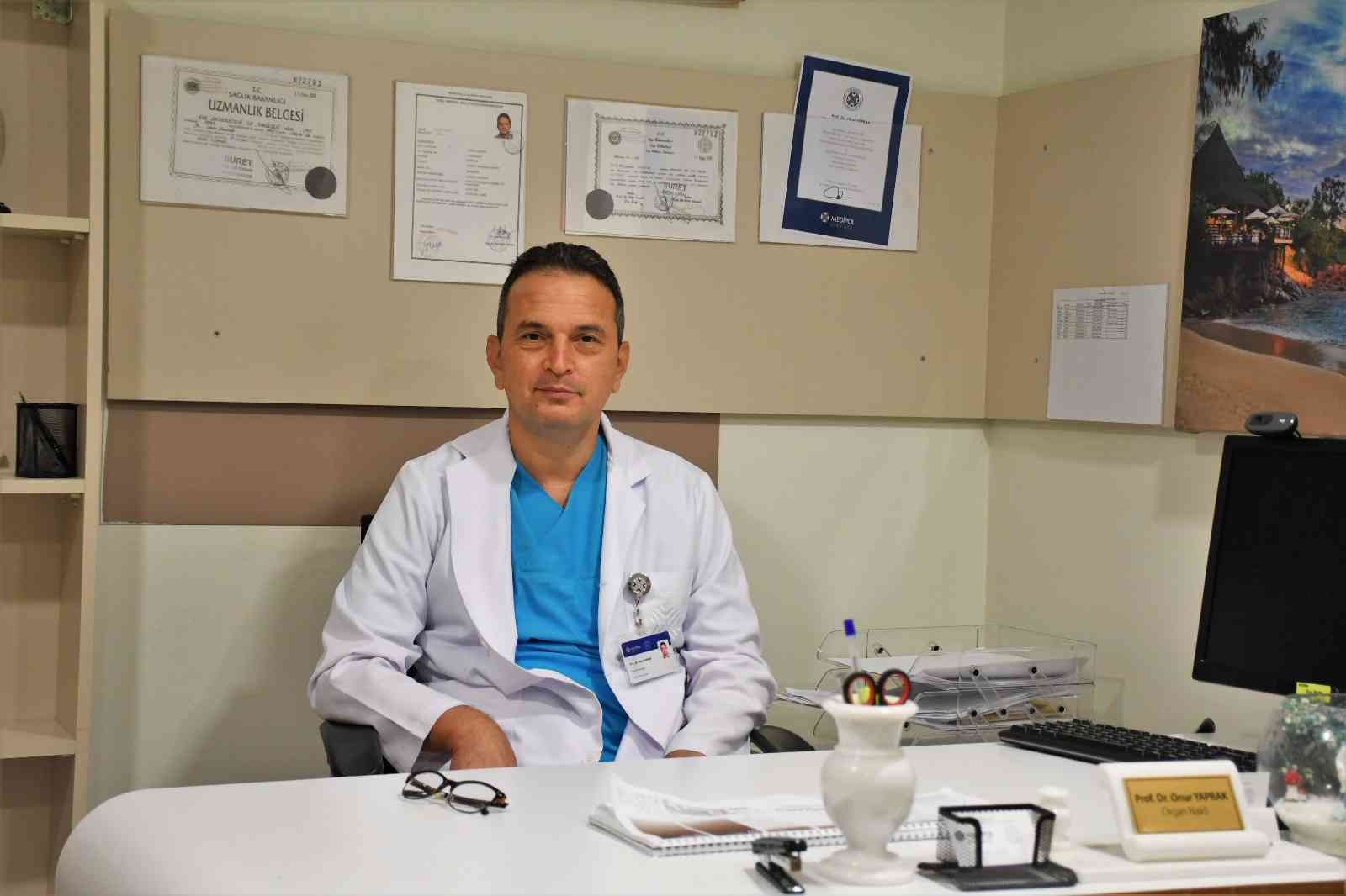 Son 20 yılda karaciğer yağlanmasına bağlı karaciğer kanseri gelişiminin 10 kat arttığını belirten Prof. Dr. Onur Yaprak, “Karaciğer kanserine yol ...