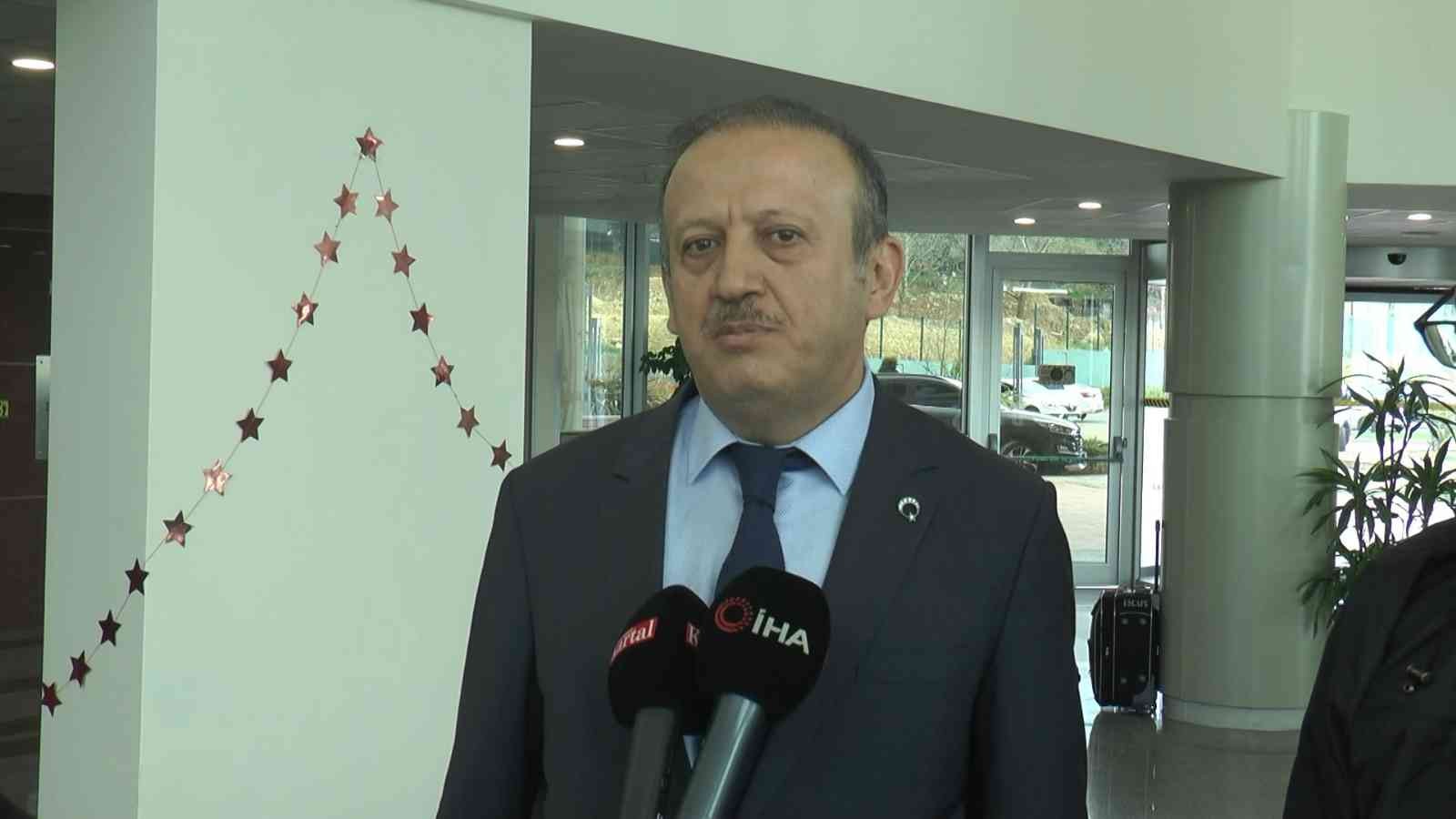 Kartal’da 2. baharlarına evet diyen çift, balayı için Nevşehir’e yolcu edildi Kartal Yaşlı Bakımevinde tanışıp evlenen 73 yaşındaki Aynur Koraltürk ve 80 yaşındaki Halit Berküm çifti, evlendikten yaklaşık 2 ay sonra balayı ...