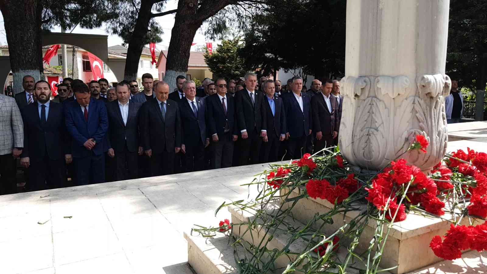 Kocadere’de katledilen 830 şehit anıldı Yalova’nın Çınarcık ilçesine bağlı Kocadere köyünde 29 Nisan 1921 tarihinde Yunan askerleri, Rum ve Ermeni çeteleri tarafından katledilen 830 ...