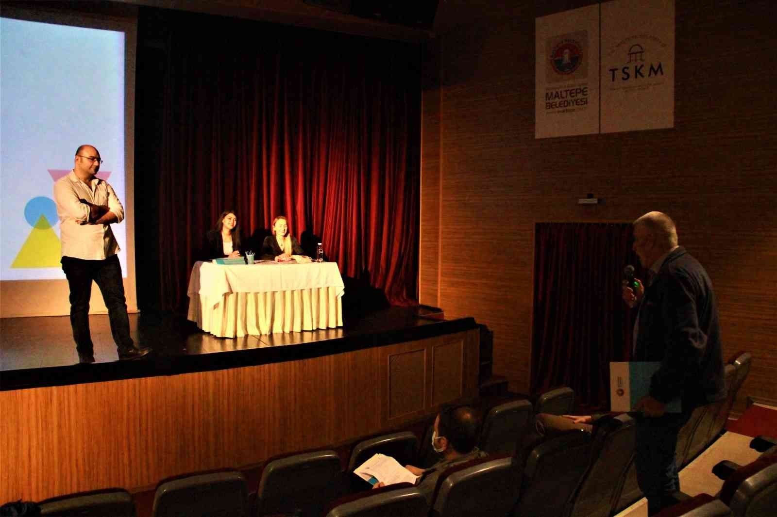 Maltepe’de ’Eşitlik Gönüllüleri’ buluştu Maltepe Belediyesi Strateji Geliştirme Müdürlüğü Sosyal Politikalar ve Eşitlik Birimi çalışmalarına devam ediyor. Eşitlik gönüllüsü olmak isteyen ...