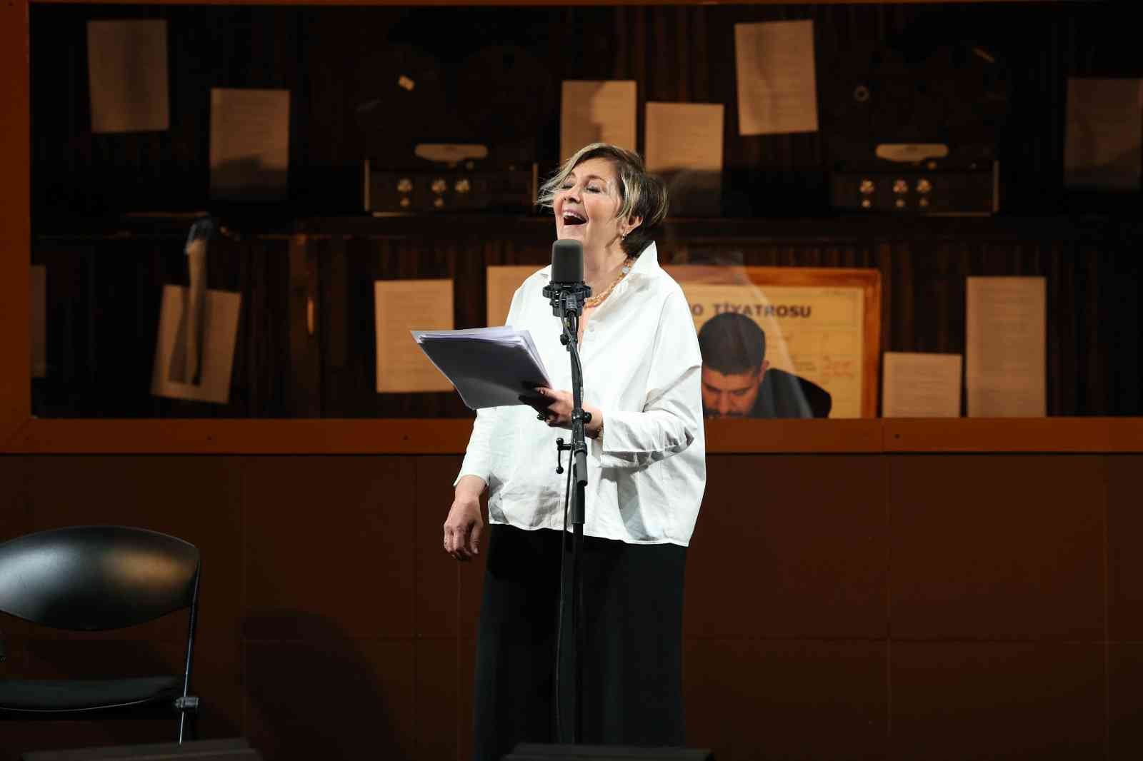 Nezihe Meriç’in hikayeleri edebiyatseverlerle buluşacak Cumhuriyet döneminin kadın yazarlarından Nezihe Meriç’in hikayeleri, İş Sanat’ın video paylaşım platformu kanalında edebiyatseverlerle buluşacak ...