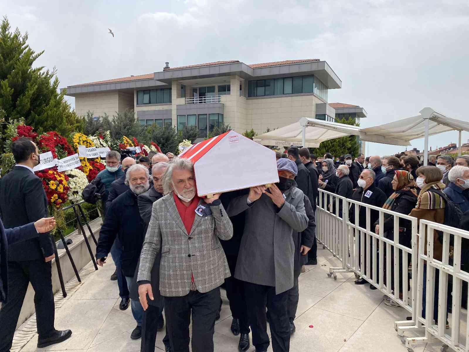 Geçtiğimiz gün hayatını kaybeden Marmara Üniversitesi Hukuk Fakültesi eski dekanı Prof. Dr. Serap Helvacı, Marmara İlahiyat Camii’nde düzenlenen ...