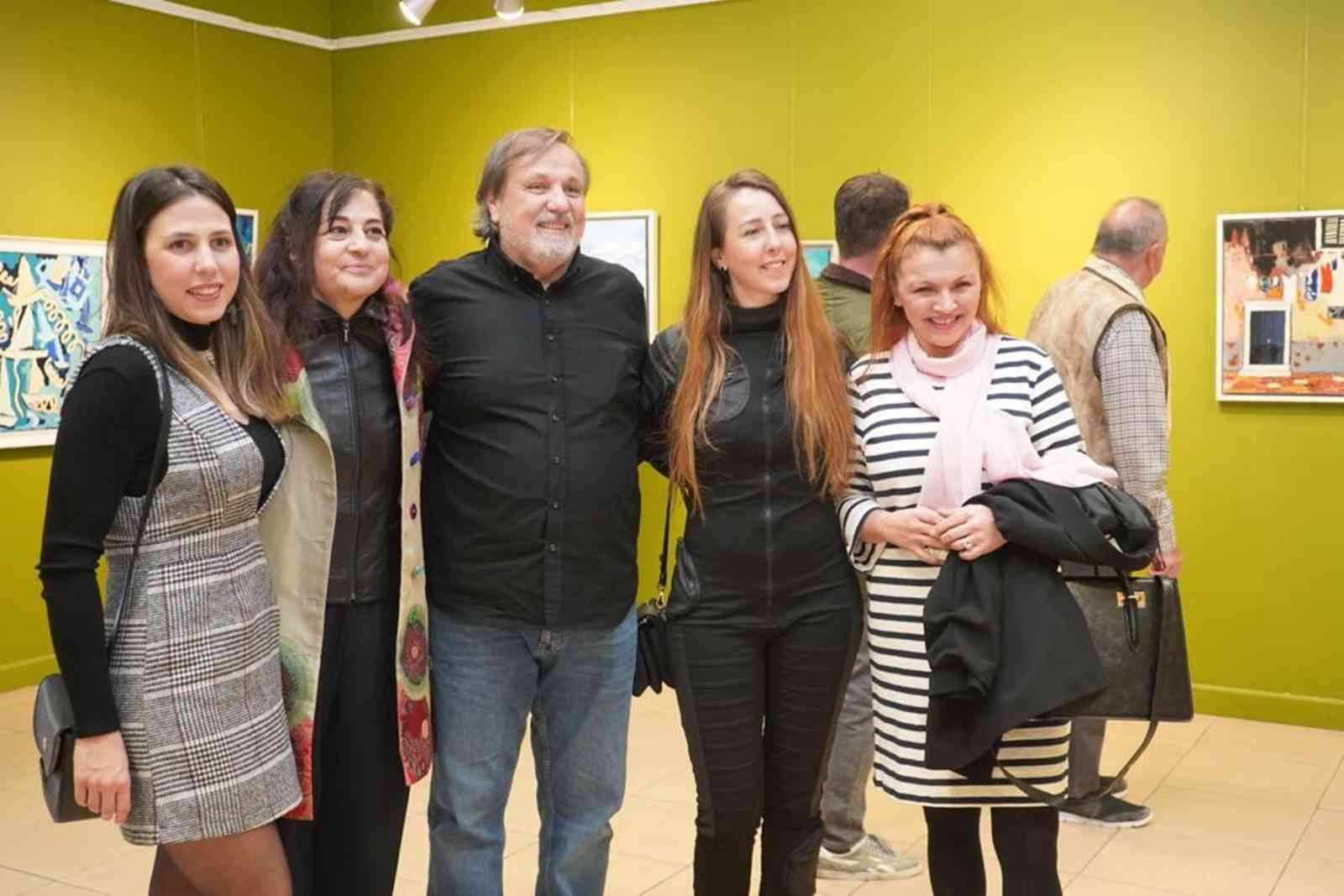 Ressam Önel’in, “Renkler ve Lekeler” isimli sergisine ilgi yoğun Ayvalık Belediyesi Sanat Galerisi Ressam Tayfun Önel’in “Renkler ve Lekeler” isimli resim sergisine ev sahipliği yapıyor. 8 Nisan akşamına kadar ...