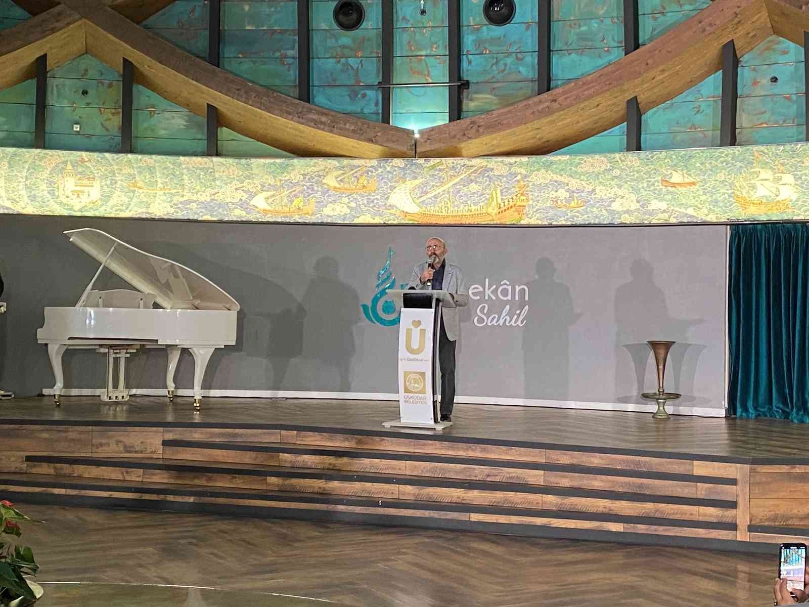 Sanatseverler ’Denizler Mürekkep Olsa’ hat sergisi ile Üsküdar’da bir araya geldi Üsküdar’ı, bir kültür sanat semti haline getiren Üsküdar Belediyesi, Efdaluddin Kılıç’ın eserlerinden oluşan ’Denizler Mürekkep Olsa’ hat ...