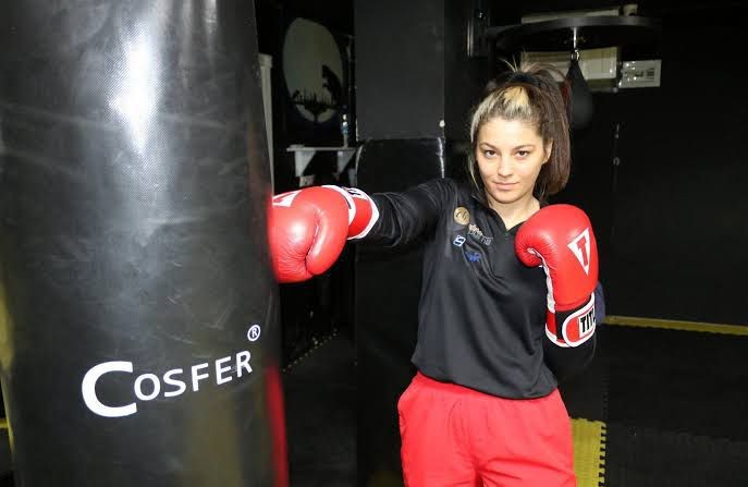 Seren Ay Çetin’in ringe çıkacağı WBC gümüş kemer maçının gelirleri Ukrayna’ya gidecek. Türk boksör Seren Ay Çetin’in Avusturyalı Eva Voraberger ...