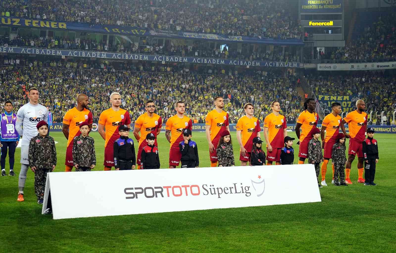 Spor Toto Süper Lig: Fenerbahçe: 1 - Galatasaray: 0 (Maç devam ediyor) Spor Toto Süper Lig’in 32. haftasında Fenerbahçe, sahasında Galatasaray ile karşı karşıya geliyor. Müsabakanın ilk 27 dakikası sarı-lacivertli ...