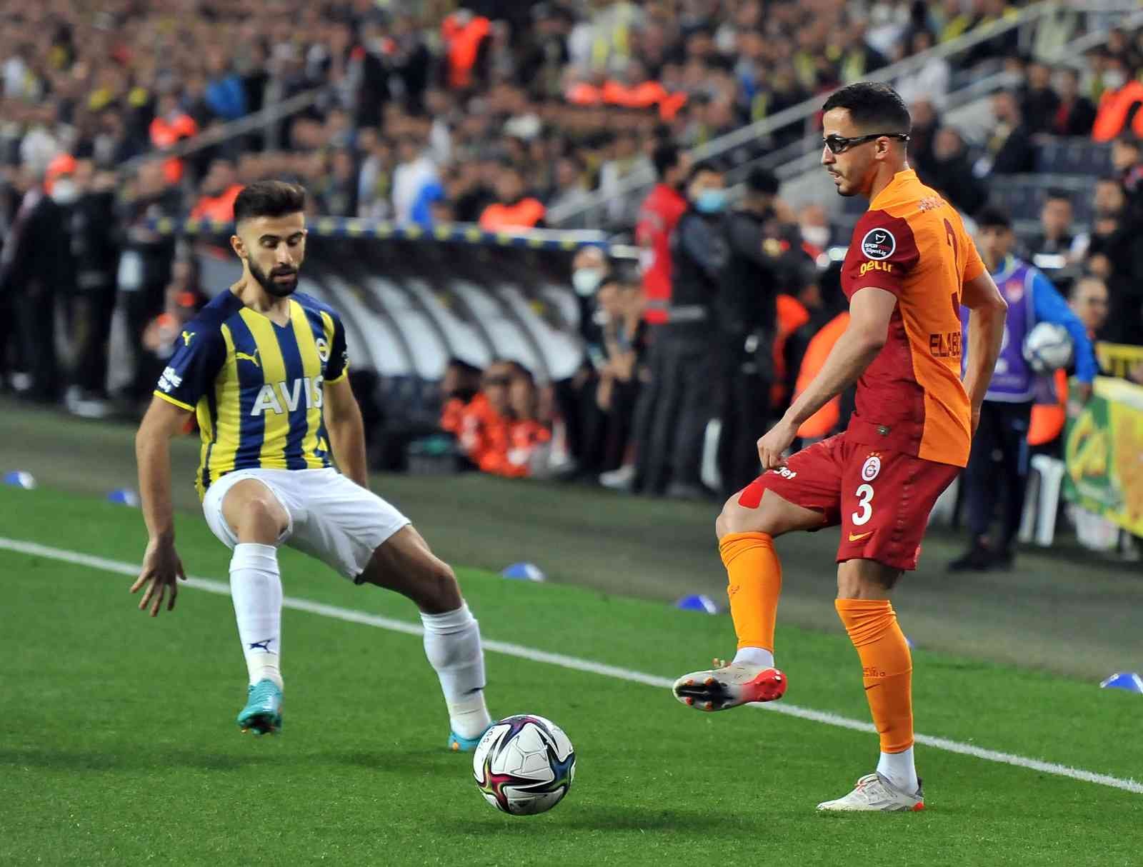 Spor Toto Süper Lig: Fenerbahçe: 1 - Galatasaray: 0 (Maç devam ediyor) Spor Toto Süper Lig’in 32. haftasında Fenerbahçe, sahasında Galatasaray ile karşı karşıya geliyor. Müsabakanın ilk 27 dakikası sarı-lacivertli ...