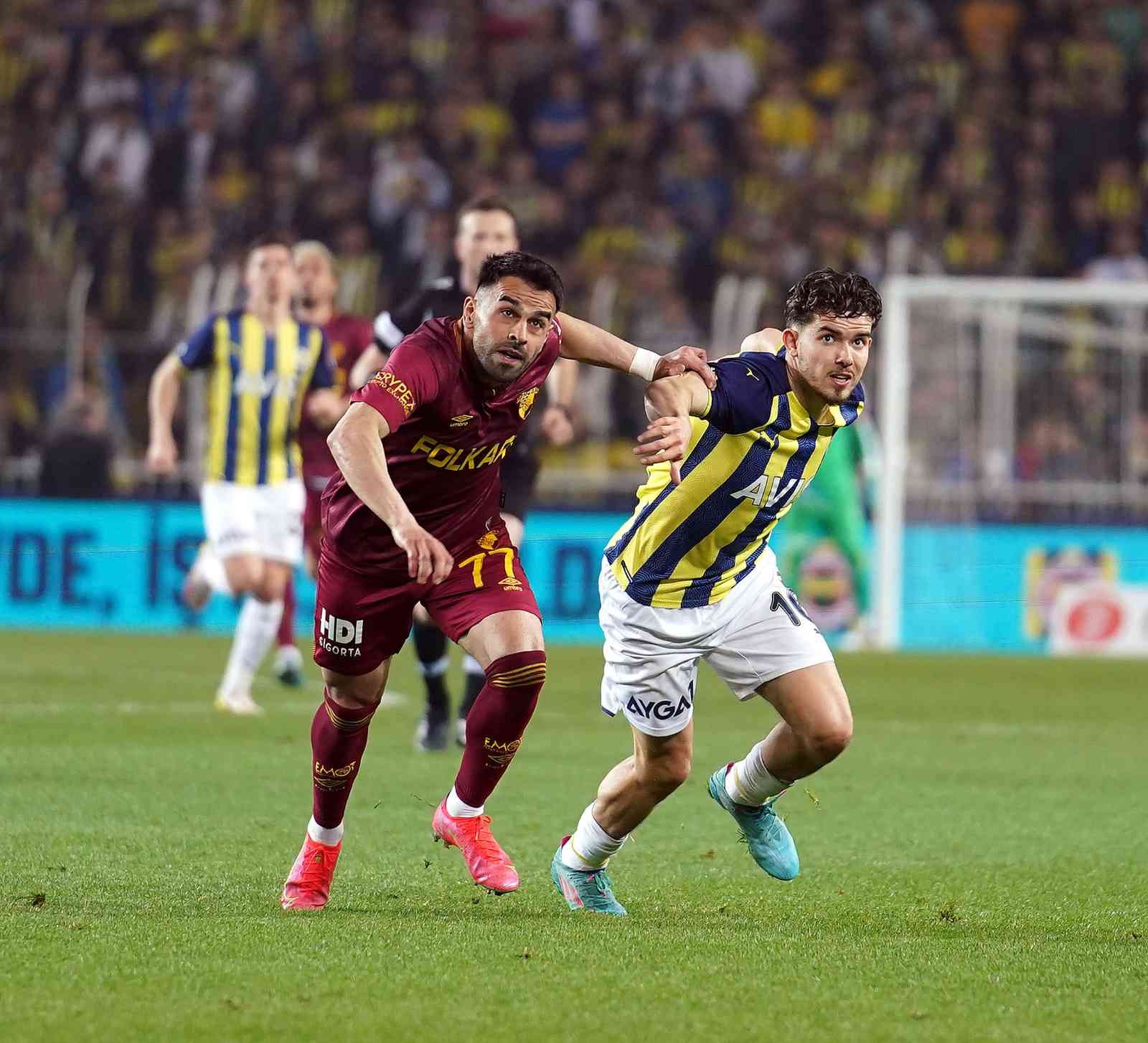 Spor Toto Süper Lig’in 33. haftasında Fenerbahçe sahasında Göztepe ile karşılaşıyor. Mücadelenin ilk yarısı sarı-lacivertlilerin 1-0’lık ...