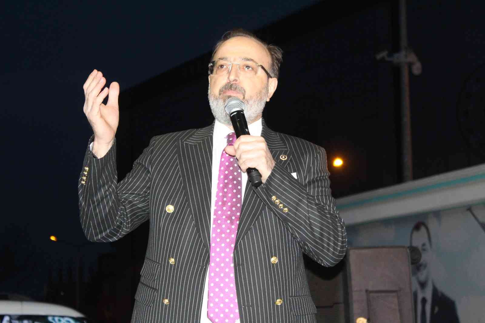 Tekirdağ’da 3 bin 500 kişilik ‘Gönül Sofrası’ kuruldu Tekirdağ’da Süleymanpaşa Belediyesi tarafından düzenlenen iftar programı ile 3 bin 500 kişi Ramazan aynının ilk iftarında birlikte orucunu açtı ...