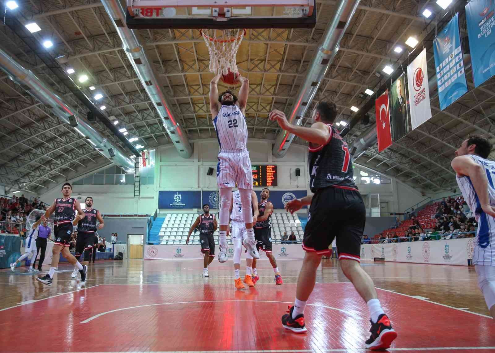 Türkiye Basketbol Ligi: Kocaeli BŞB Kağıtspor: 70 - Samsunspor: 76 Türkiye Basketbol Ligi 26. hafta karşılaşmasında Samsunspor’u ağırlayan Kocaeli Büyükşehir Belediyesi Kağıtspor karşılaşmadan 70-76 mağlup ...