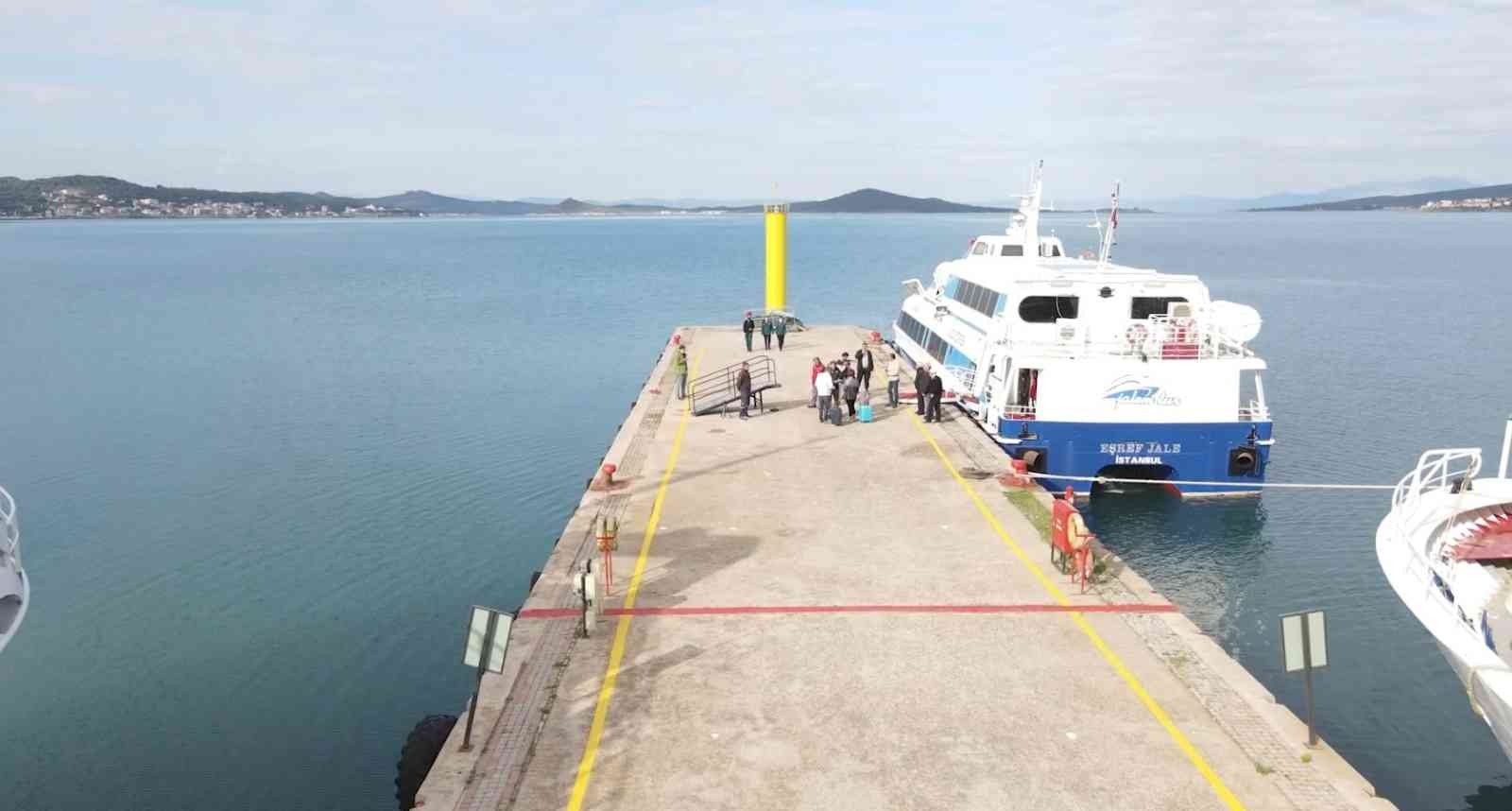 Türkiye’nin en batısından dünyaya açılan sınır kapısı olmasıyla bilinen Ayvalık Deniz Hudut Kapısı, 25 ay sonra yeniden açıldı. Pandemi nedeniyle ...