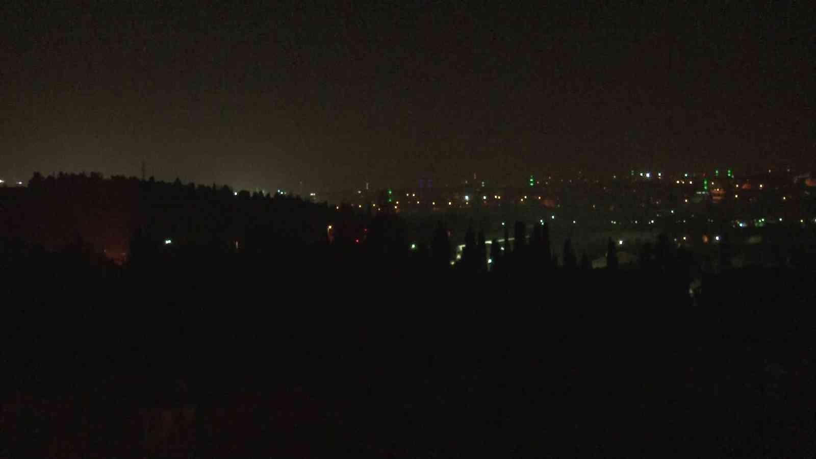 Yangın, Tuzla Piyade Okulu yerleşkesinde bulunan 41’inci Bakım Onarım Müdürlüğü Ar-Ge bölümünde yer alan mühimmat deposunda meydana geldi ...