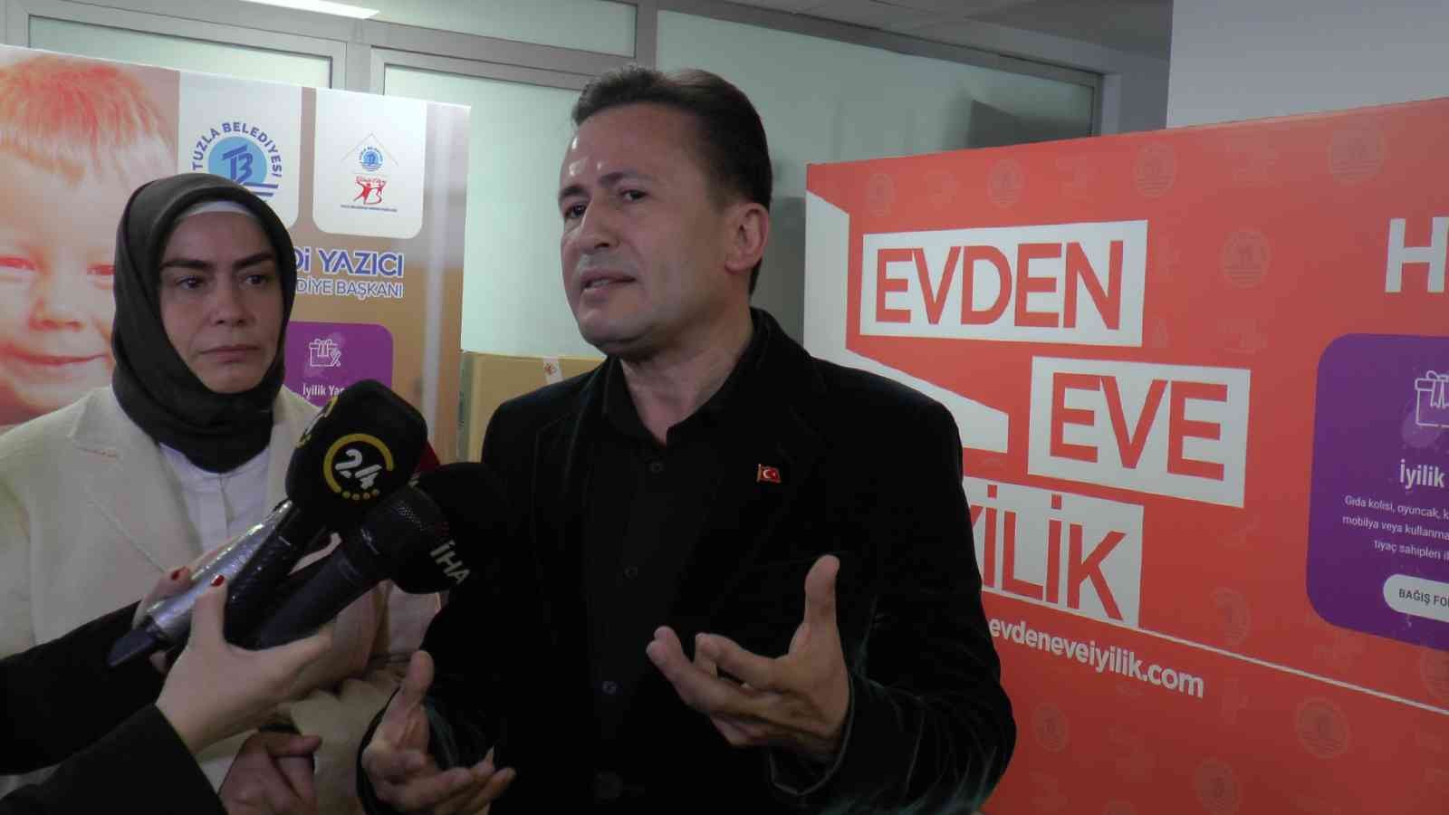 Tuzla’da evden eve iyilik, komşudan komşuya dayanışma hareketi başladı Tuzla Belediyesi’nin Gönül Elleri Çarşısı, Ramazan Ayı’nda komşuları için harekete geçiyor. Evden Eve İyilik, komşudan komşuya dayanışma ...