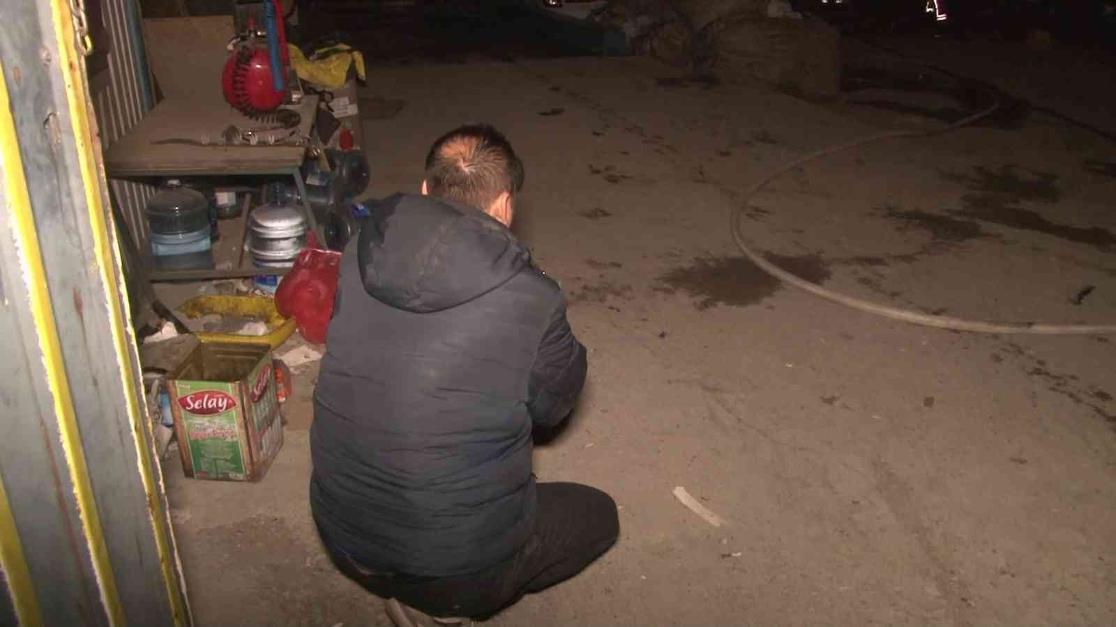 Ümraniye’de geri dönüşüm deposu olarak kullanılan alanda yangın meydana geldi. Meydana gelen yangında ortaya çıkan patlamalar, elektrik ...