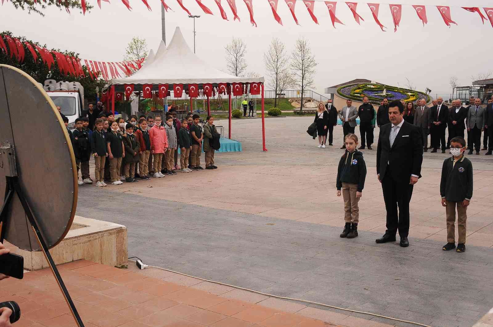 Yalova’da 23 Nisan coşkusu Yalova’da, 23 Nisan Ulusal Egemenlik ve Çocuk Bayramı düzenlenen çeşitli etkinlerle coşkulu şekilde kutlanıyor. Kentte, bayram kutlamaları 15 ...