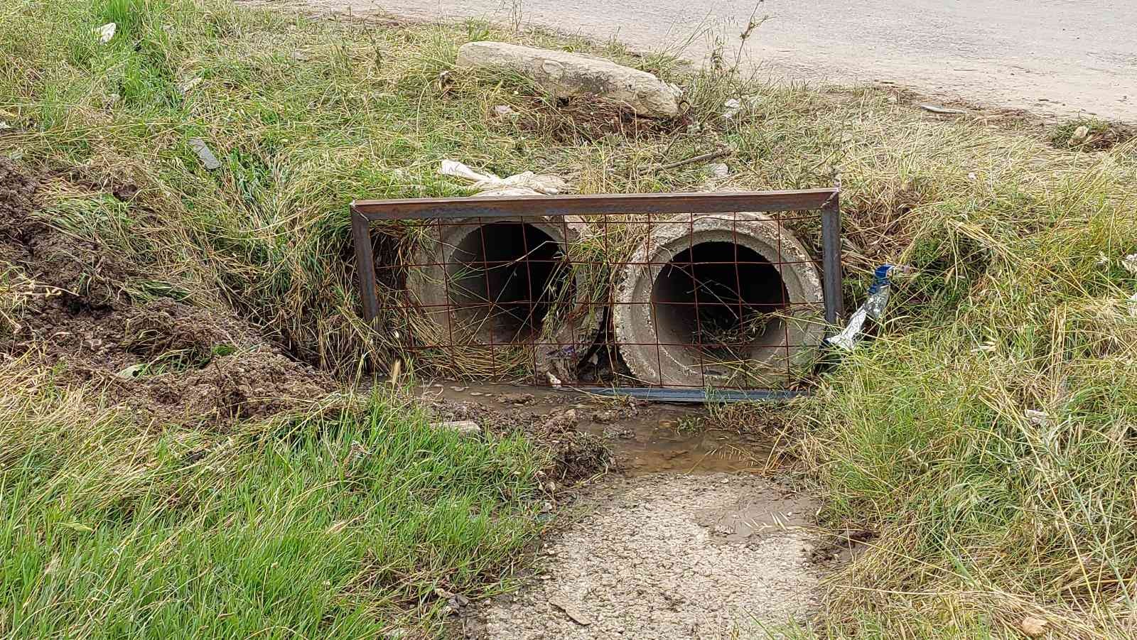 2 çocuğun ölümünde Tekirdağ Büyükşehir ve Ergene Belediyeleri asli kusurlu bulundu Tekirdağ’ın Ergene ilçesinde geçen yıl suya kapılan 2 çocuğun ölümüne ilişkin bilirkişi raporuna göre, Tekirdağ Büyükşehir Belediyesi ve Ergene ...