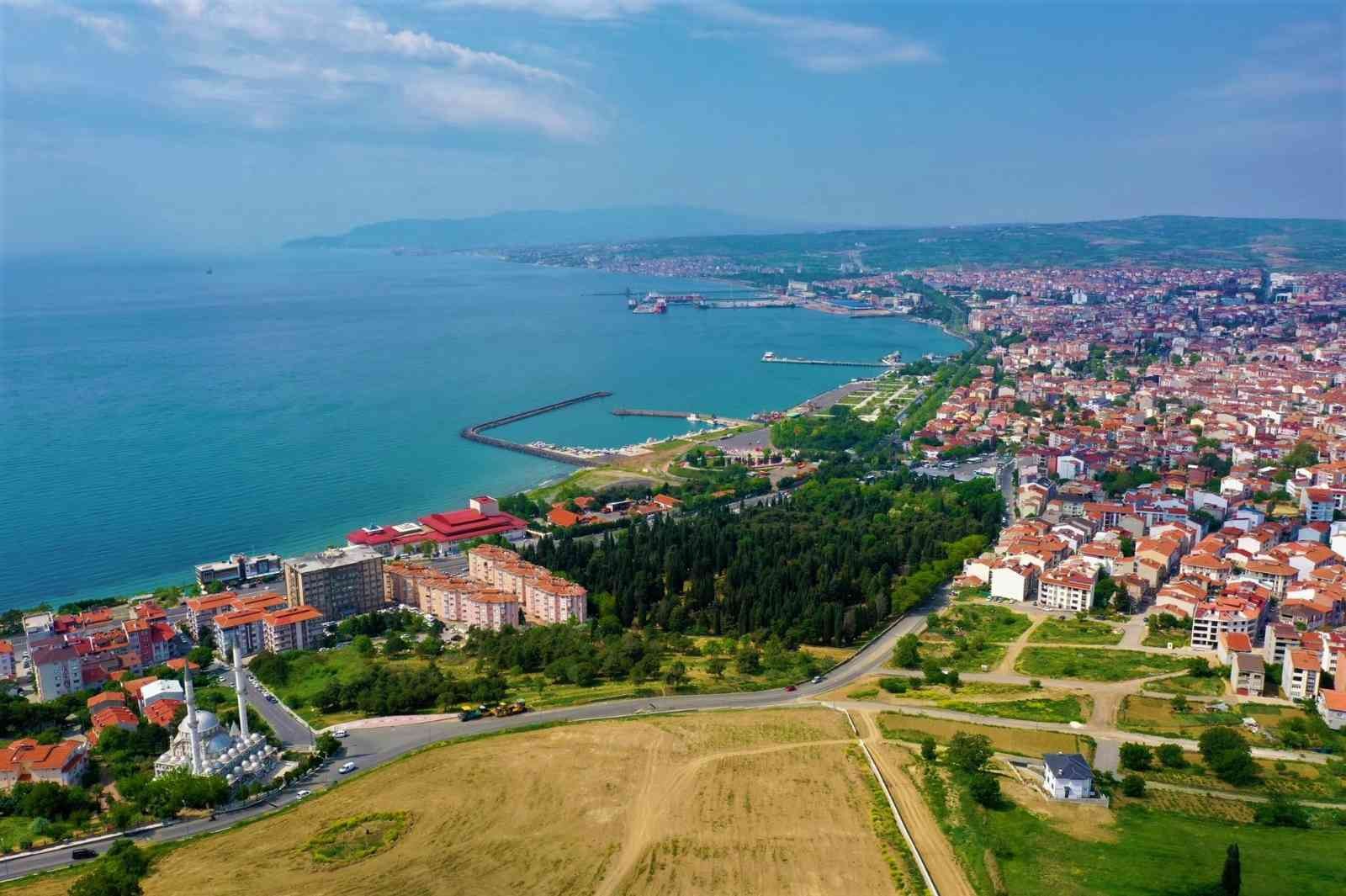 Tekirdağ’da Süleymanpaşa Belediyesi tarafından bu yıl 56’ncısı düzenlenecek olan Uluslararası Tekirdağ Kiraz Festivali, 9 Haziran’da başlıyor ...